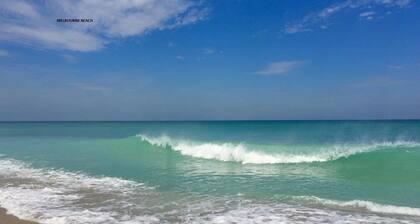 HOUSE NEAR SPACE COAST.