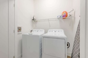 Interior - Butterfly BNB - Unforgettable Nashville Experience (Nashville)