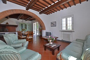 Villa | 4 Schlafzimmer, Internetzugang