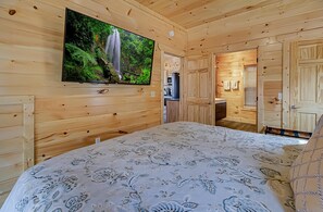 Room - River Elegance #2335 (Pigeon Forge)