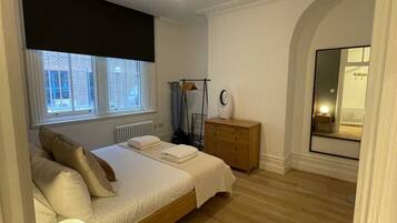 Basic Apartment, 1 King Bed | 1 bedroom, iron/ironing board, bed sheets