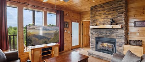 House, Multiple Beds (ROCKY TOP VIEWS #668) | Living area