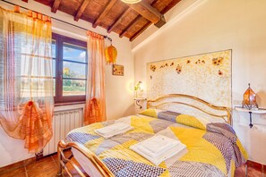 Apartment | 2 bedrooms, Internet - Myrtle apt With Shared Pool (Castiglione del Lago)