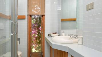 Villa | 4 bedrooms, Internet