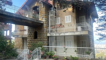 Apartment | Bahagian luar