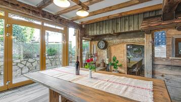 House | 3 bedrooms, Internet