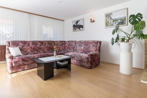 House | 2 bedrooms, Internet