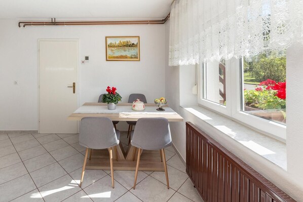 House | 2 bedrooms, Internet