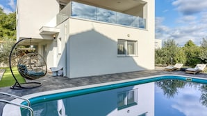 Unclassified image, 2 of 48, button - Amazing Pool Villa Nika (Vodice)