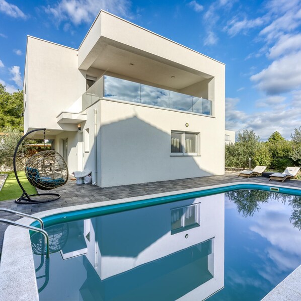 4 habitaciones y acceso a internet 