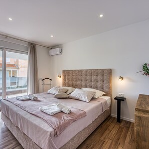 House, Accessible | 4 bedrooms, Internet - Amazing Pool Villa Nika (Vodice)