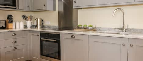 Fridge, dishwasher, electric kettle, toaster