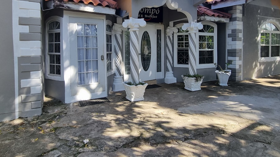 Leisure Duplex At Csompo Silver Manor