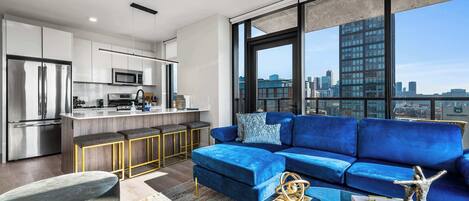 Télévision, chaîne hi-fi, espaces bureaux