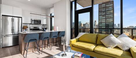 TV, strømmetjenester, stereoanlegg og kontorer