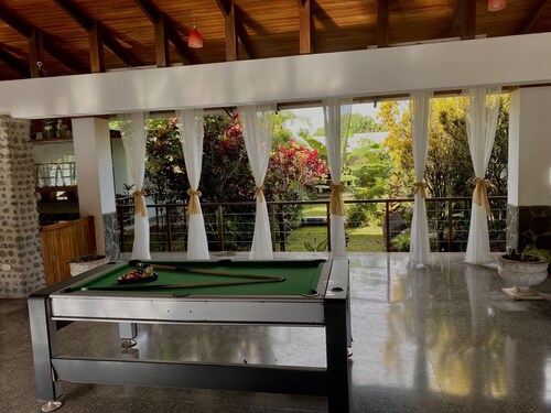 Stunning Volcano View • Private Pool • Near Hot Springs • Pet Friendly