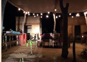 Dining - Camp - Santos (Todos Santos)
