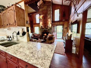 Interior - Storybook Chalet/Watch Movies Under the Stars/Hot Tub/Hiking/Biking/Concerts (Beech Mountain)