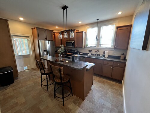 “New” Elizabethtown Poplar Place!