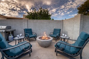Terrace/patio - Chandler Cool, Hot Pool, This House Rules! Woof! (Chandler)