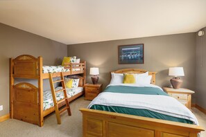3 habitaciones, tabla de planchar con plancha y wifi gratis 