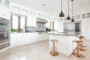 Signature Villa | Private kitchen - Gorgeous estate in Puerto Los Cabos golf and beach community (San José del Cabo)