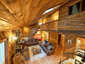 Smart-TV, peis og stereoanlegg