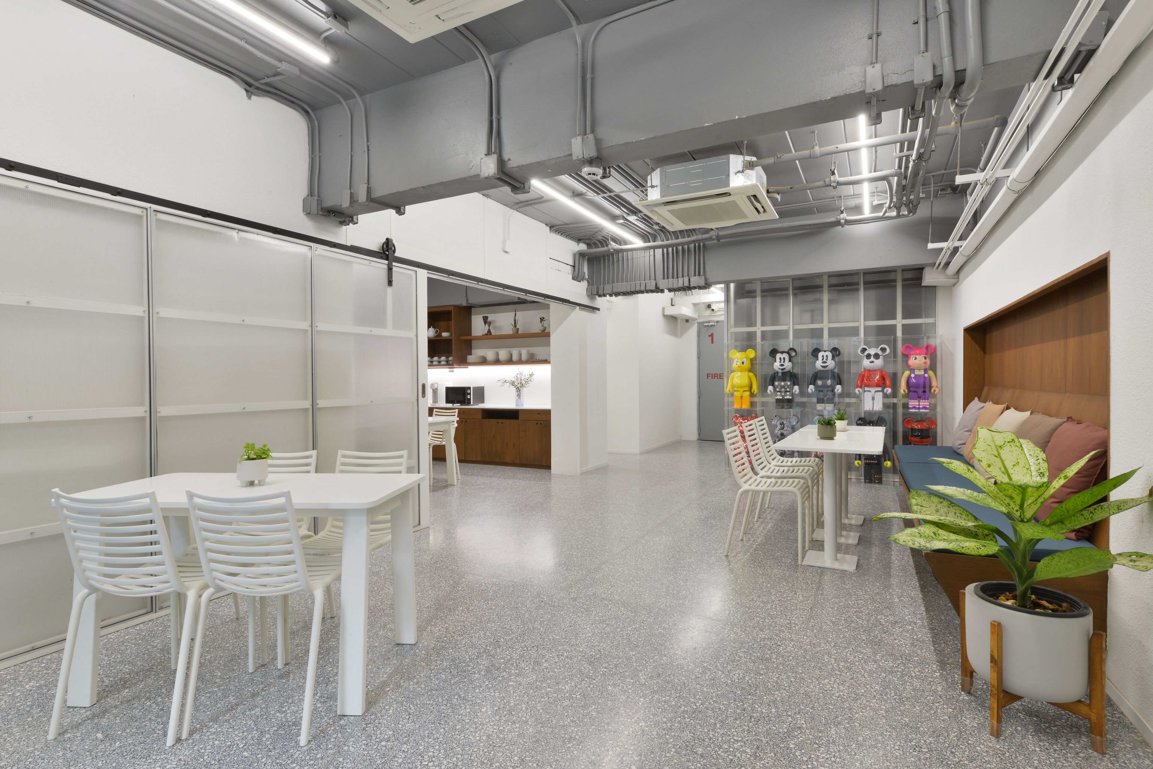 Foto - Tiang Capsule