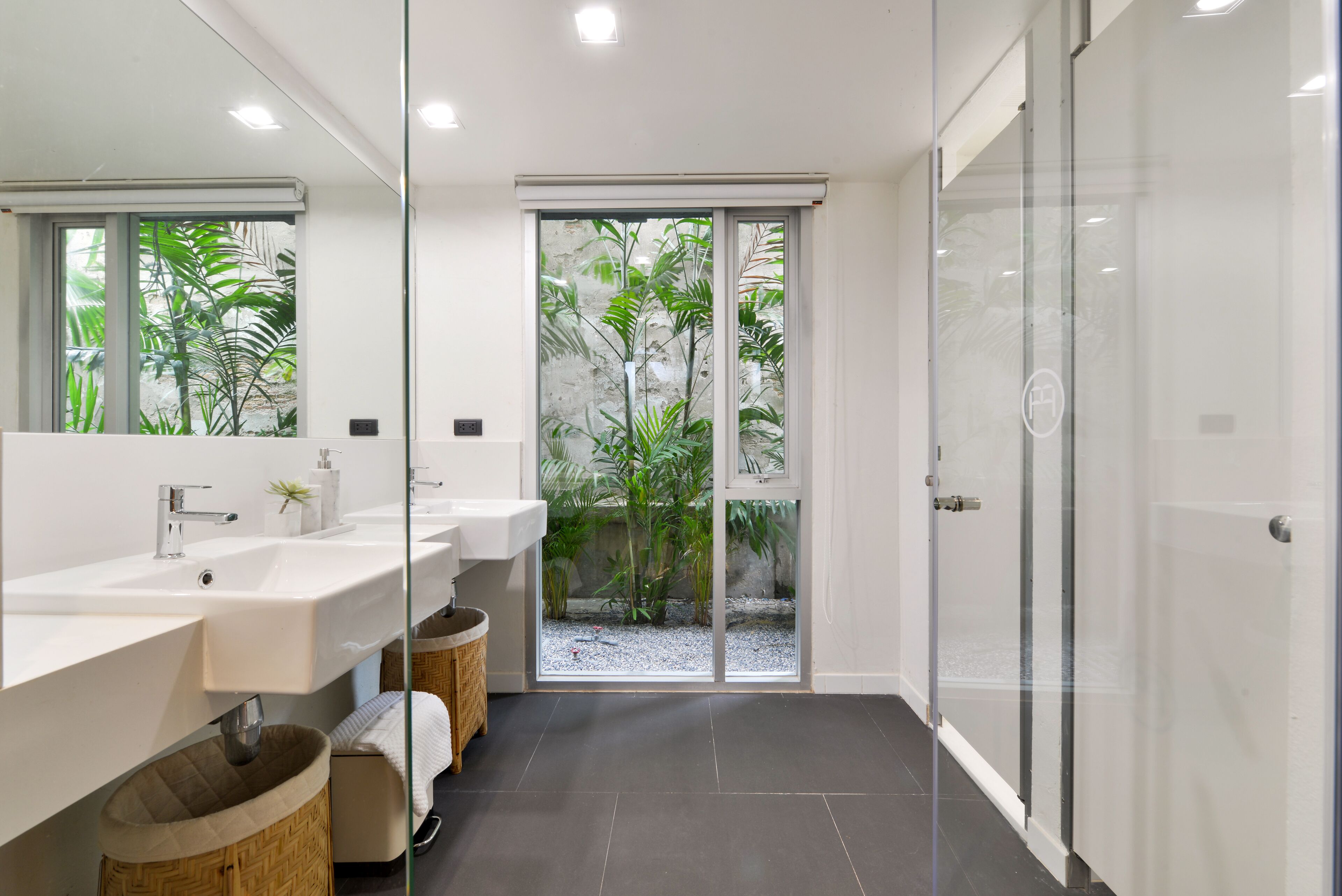 Foto - Tiang Capsule