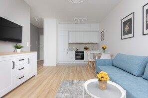 Appartement, 1 chambre, balcon | Salle de séjour