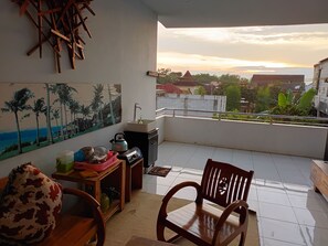 Área de estar no saguão