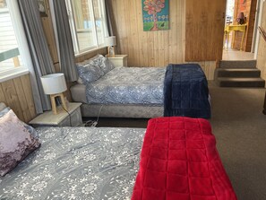 3 bedrooms, iron/ironing board, travel crib, free WiFi
