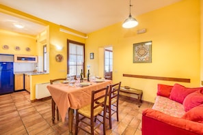 Apartment | 2 bedrooms, Internet - Olive apt With Shared Pool (Castiglione del Lago)