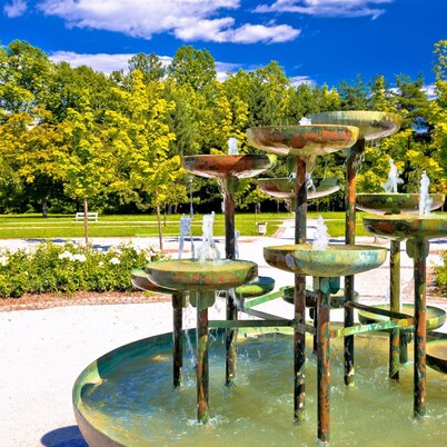 Tromostovje I In Heart of Ljubljana