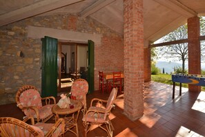 Villa, fumeur