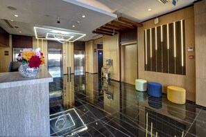 Lobby - Wescott Hotel (Dubai)