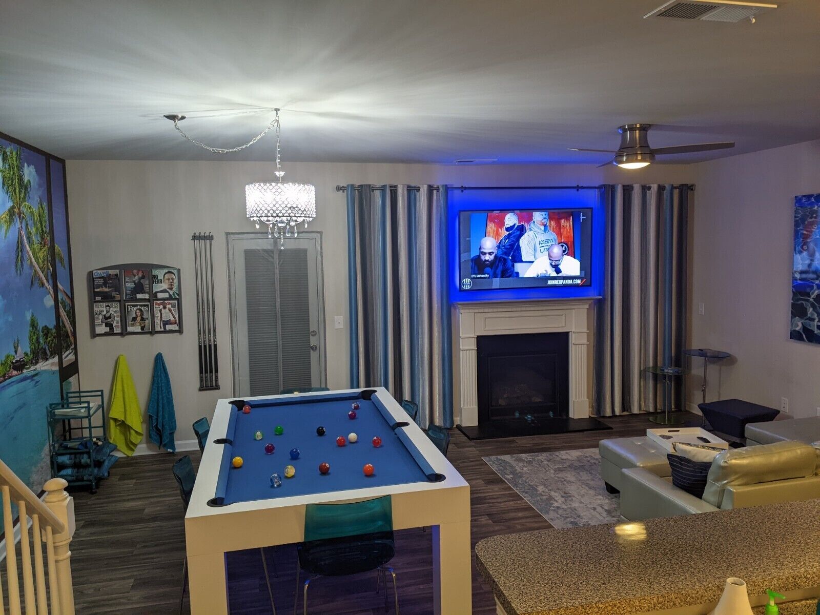 Atlanta Suburban Townhouse with Hot Tub & Pool Table! - Woodstock, GA
