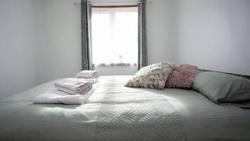 House (3 Bedrooms) | 3 bedrooms