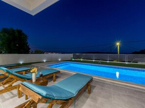 Villa (Four bedroom villa with swimming pool) | Pool | Outdoor pool, pool umbrellas, sun loungers - Luxury Villa La Nonna Ana - Entertainment,fitness,pool,sea View (Kastela)