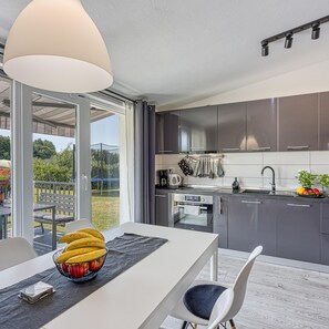 2 bedrooms, Internet - Family Friendly House Kacana (Vodnjan)