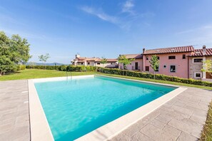 Apartment | 3 bedrooms, Internet