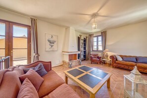 Apartment | 3 bedrooms, Internet