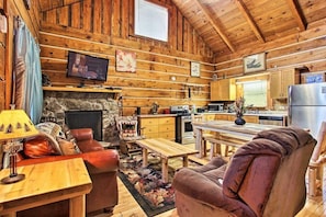 House, Multiple Beds (Sunrise Views #2153) | Living area - Sunrise Views #2153 (Sevierville)