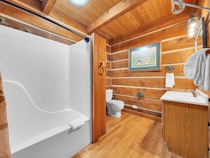 House, Multiple Beds (Sunrise Views #2153) | Bathroom - Sunrise Views #2153 (Sevierville)