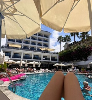 Seasonal outdoor pool