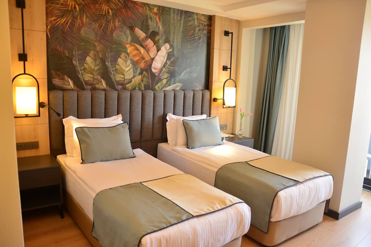 Ropa de cama de alta calidad y artículos del minibar gratis