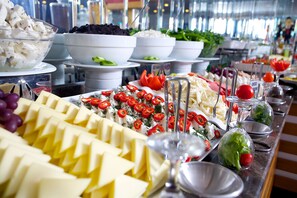 Free daily buffet breakfast - Side Zeugma Hotel (Manavgat)