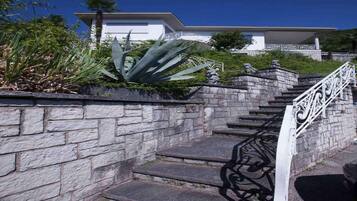 Villa | 3 bedrooms, Internet