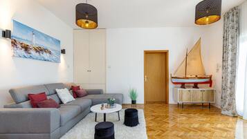 Apartment | 3 bedrooms, Internet