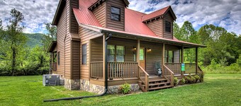 Brookside Retreat #3584